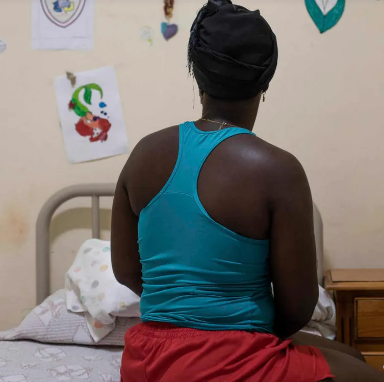 Femmes et exil : prise en compte des violences de genre au sein des structures du dispositif national d’accueil et insertion professionnelle des femmes étrangères