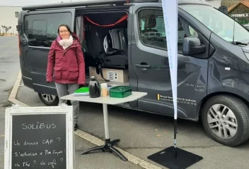 Le SOLIBUS de Saint-Benoît Labre (ASBL44) : lutte contre le non-recours